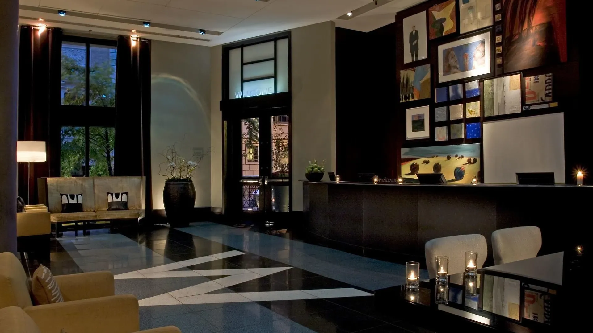W Seattle Hotel 4*,